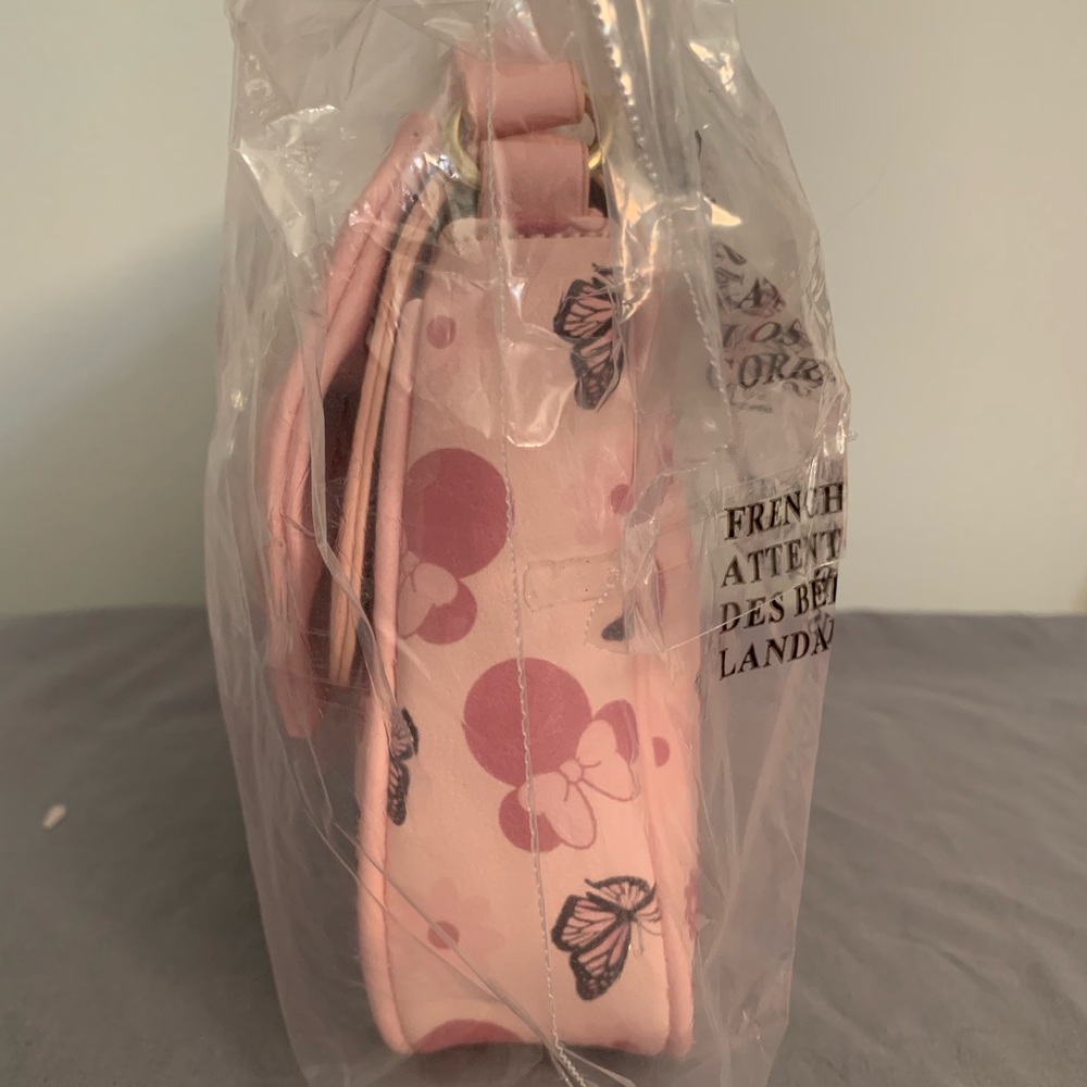 Her Universe Disney Minnie Mouse Butterfly Bow Baguette Bag - Picture 4 of 5